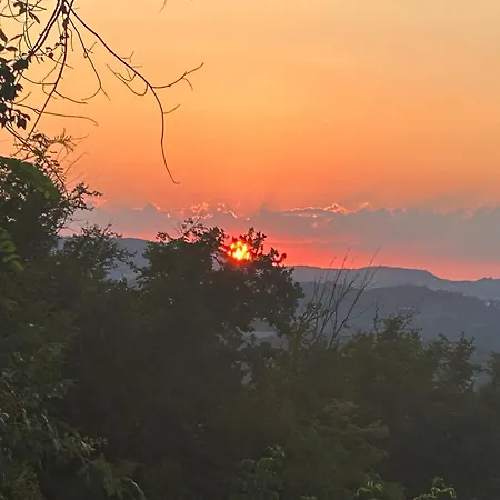 Monte Cuccolo House Bed & Breakfast *