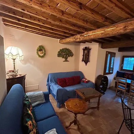 Monte Cuccolo House Bed & Breakfast *