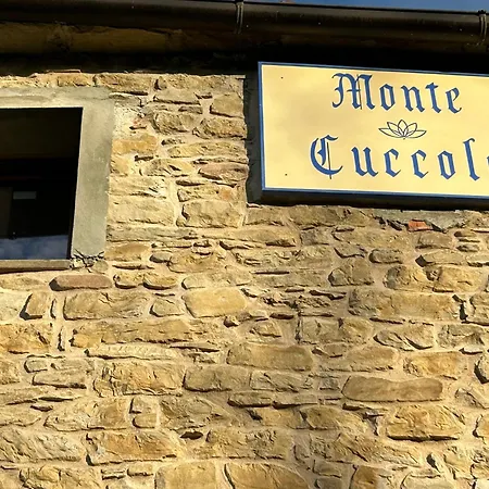 Monte Cuccolo House Bed & Breakfast