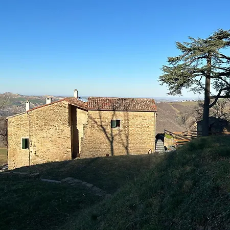 Monte Cuccolo House Bed & Breakfast *